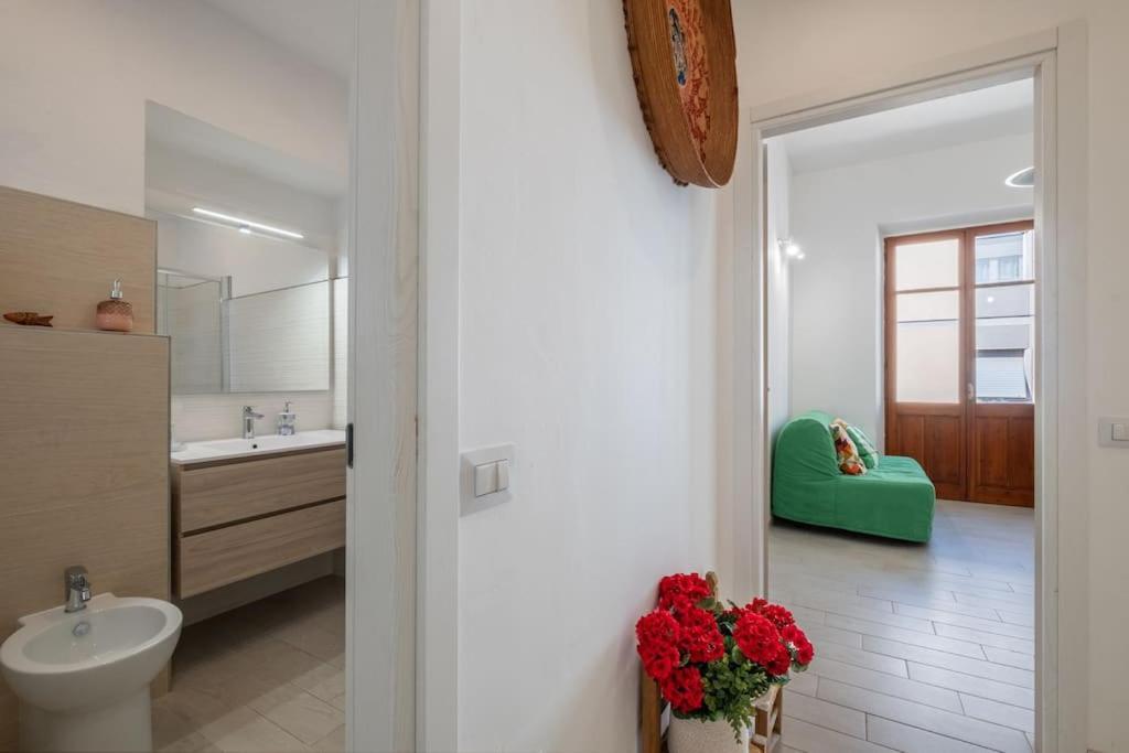 Casa Ofride -Centro-Poetto 10 Min-Wi-Fi-Netflix Leilighet Cagliari Eksteriør bilde