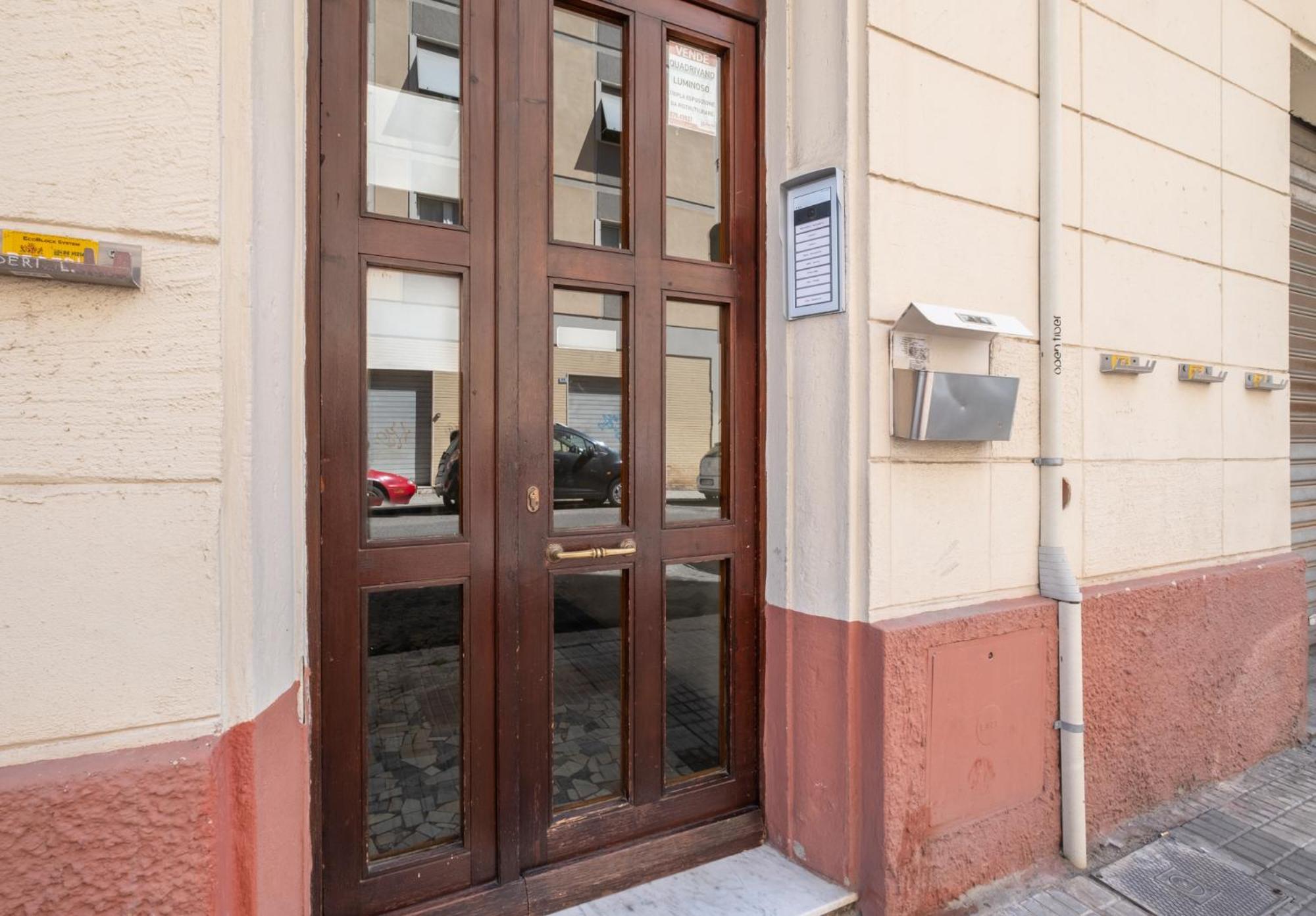 Casa Ofride -Centro-Poetto 10 Min-Wi-Fi-Netflix Leilighet Cagliari Eksteriør bilde